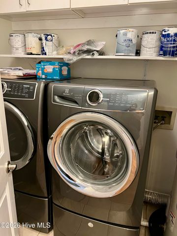 1600 Sturdivant Drive Apt 51, Wilmington, NC 28403