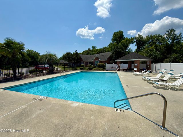 1600 Sturdivant Drive Apt 51, Wilmington, NC 28403