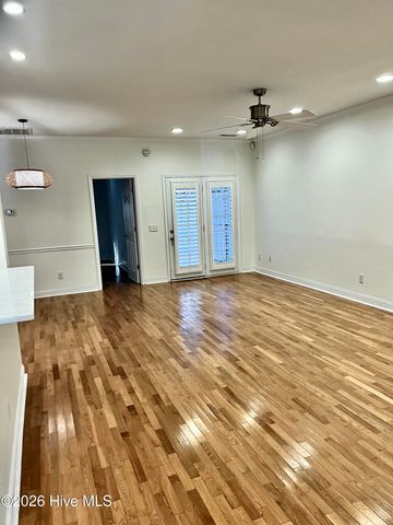 1600 Sturdivant Drive Apt 51, Wilmington, NC 28403