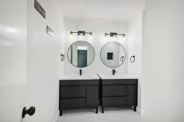 2401 Sherry Street, Arlington, TX 76014