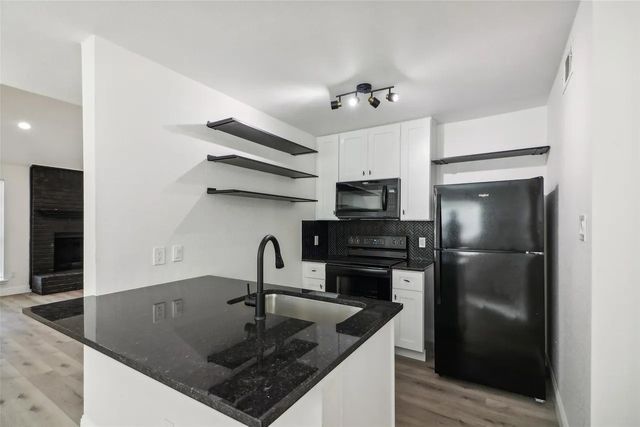 2401 Sherry Street, Arlington, TX 76014