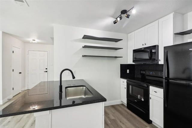 2401 Sherry Street, Arlington, TX 76014