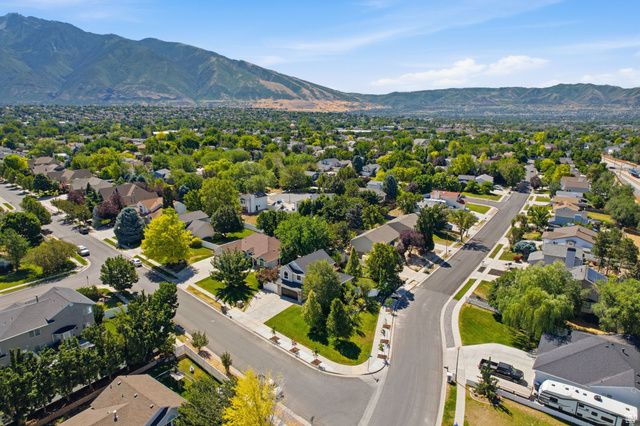 444 E WILDE CHERRY WAY, Sandy, UT 84070