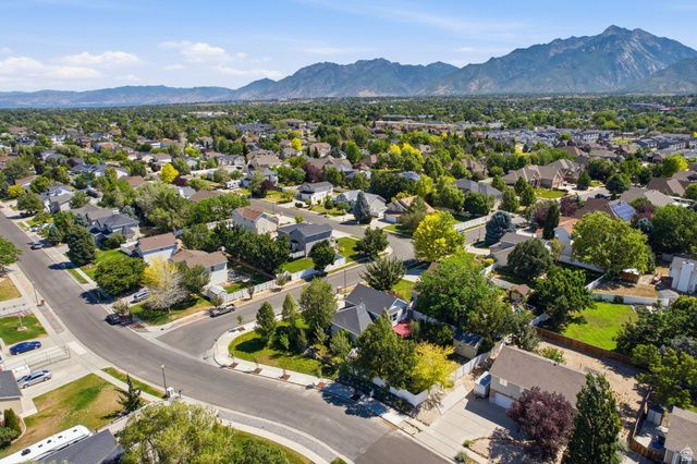 444 E WILDE CHERRY WAY, Sandy, UT 84070
