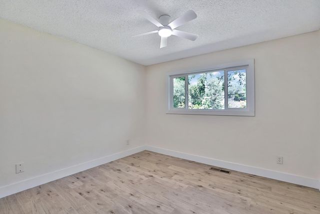 4170 Val Verde Rd, Loomis, CA 95650