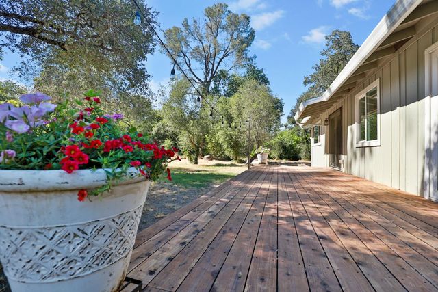 4170 Val Verde Rd, Loomis, CA 95650