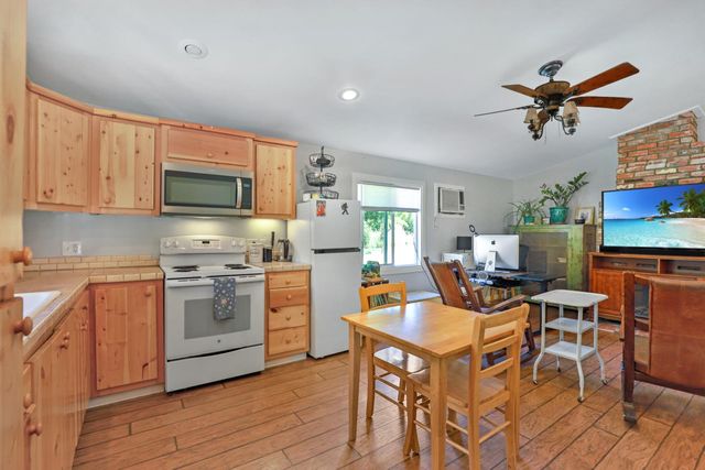4170 Val Verde Rd, Loomis, CA 95650