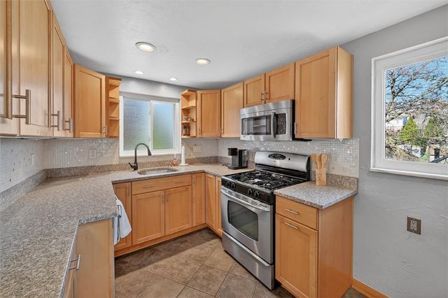 2915 Glendale Ave, Brentwood, PA 15227