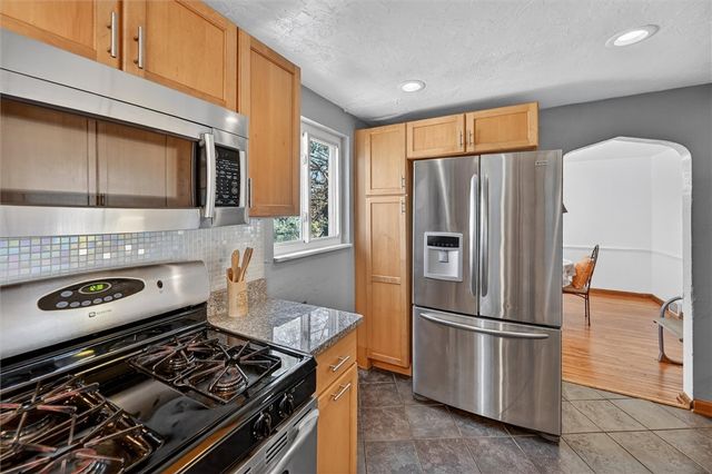 2915 Glendale Ave, Brentwood, PA 15227