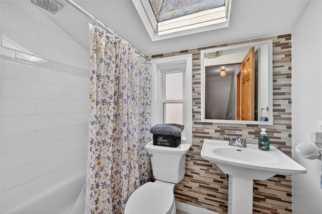 2915 Glendale Ave, Brentwood, PA 15227