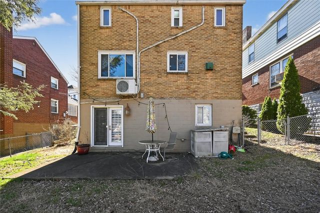 2915 Glendale Ave, Brentwood, PA 15227