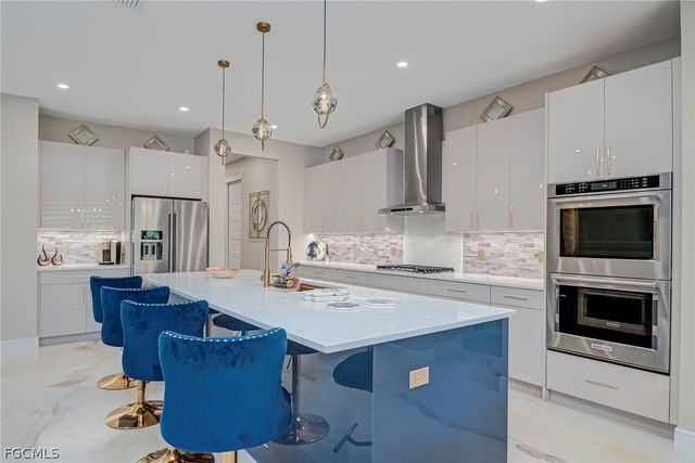 1807 SW 46th TER, Cape Coral, FL 33914