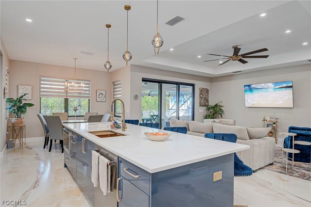 1807 SW 46th TER, Cape Coral, FL 33914