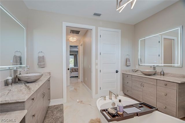 1807 SW 46th TER, Cape Coral, FL 33914