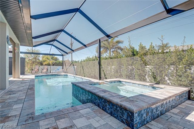 1807 SW 46th TER, Cape Coral, FL 33914