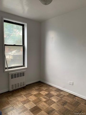 92-29 Lamont Avenue 2C, Elmhurst, NY 11373