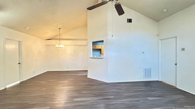 9557 COOLBROOK, San Antonio, TX 78250