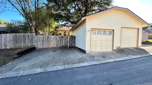 9557 COOLBROOK, San Antonio, TX 78250