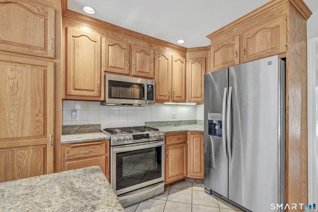 20 North Pasture Lane, Stratford, CT 06614