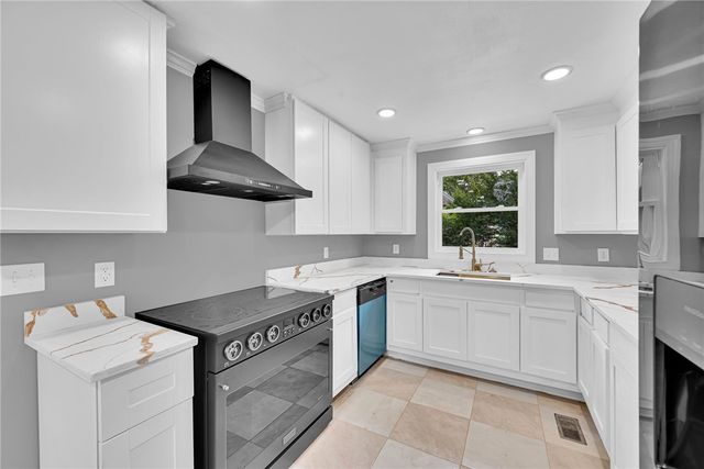 1010 Log Shoals Road, Mauldin, SC 29662