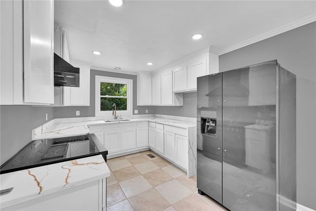 1010 Log Shoals Road, Mauldin, SC 29662