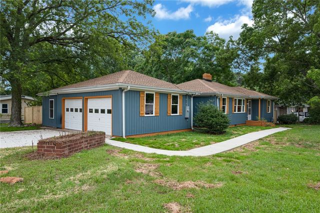 1010 Log Shoals Road, Mauldin, SC 29662