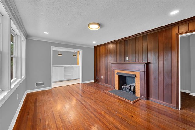 1010 Log Shoals Road, Mauldin, SC 29662