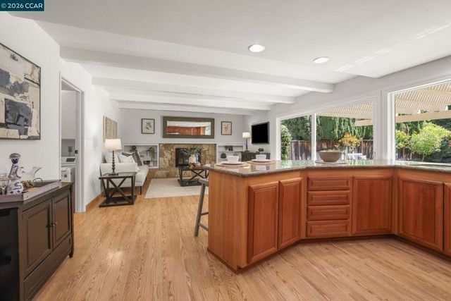 280 Firestone Dr, Walnut Creek, CA 94598