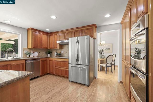 280 Firestone Dr, Walnut Creek, CA 94598