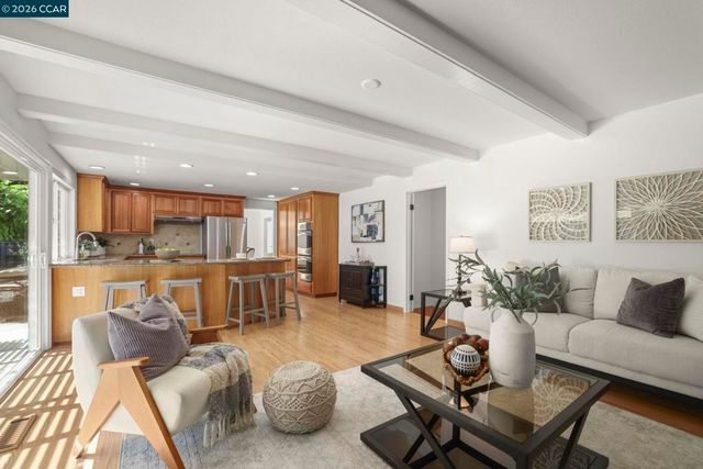 280 Firestone Dr, Walnut Creek, CA 94598