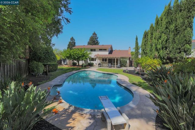 280 Firestone Dr, Walnut Creek, CA 94598