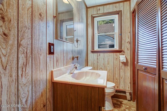 832 Rodgers Street, Lanoka Harbor, NJ 08734