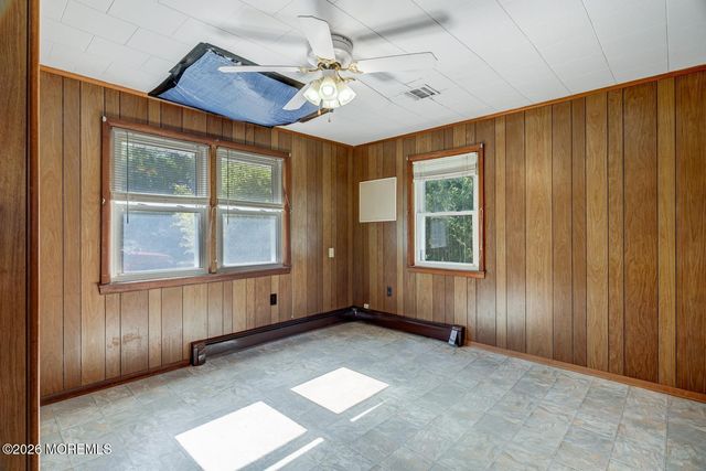832 Rodgers Street, Lanoka Harbor, NJ 08734
