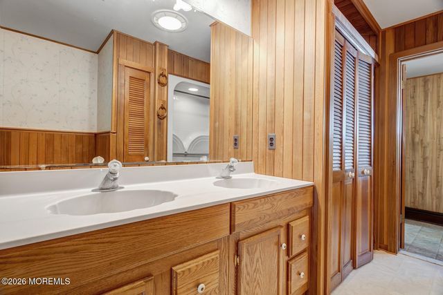 832 Rodgers Street, Lanoka Harbor, NJ 08734