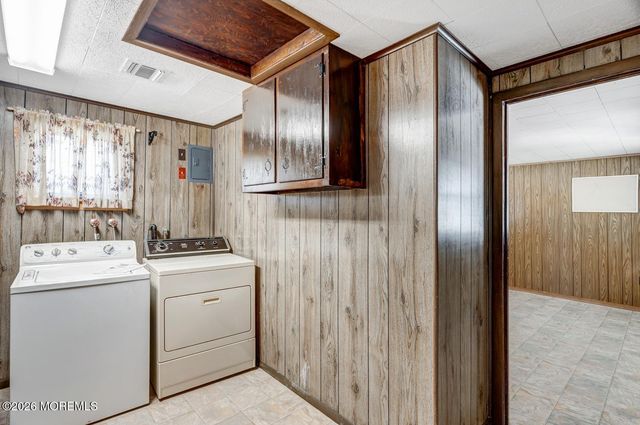 832 Rodgers Street, Lanoka Harbor, NJ 08734