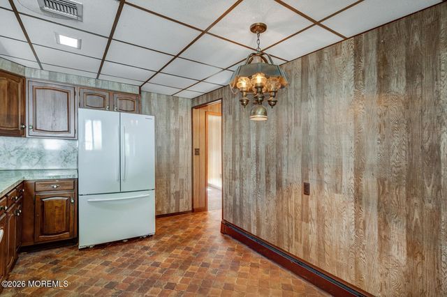 832 Rodgers Street, Lanoka Harbor, NJ 08734