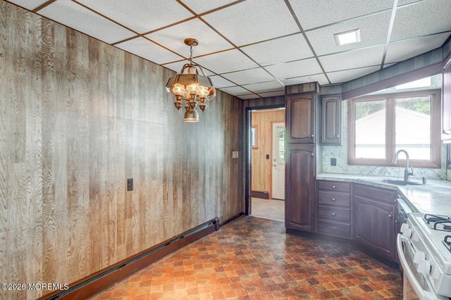 832 Rodgers Street, Lanoka Harbor, NJ 08734