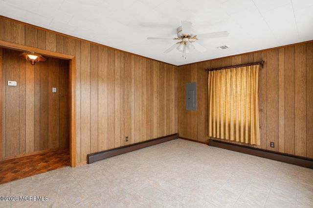 832 Rodgers Street, Lanoka Harbor, NJ 08734
