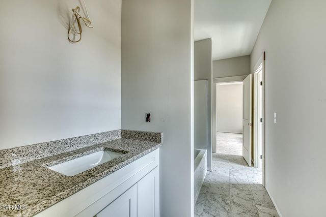2062 Brickyard Park Drive, Kingsport, TN 37660