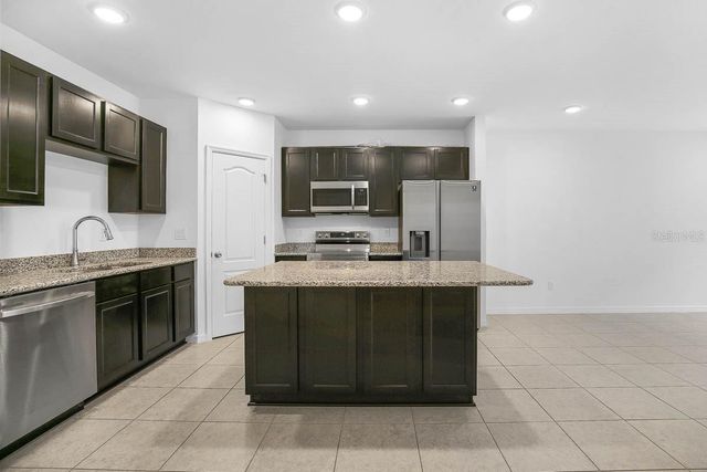 4713 TROUT LILY STREET, Tampa, FL 33610