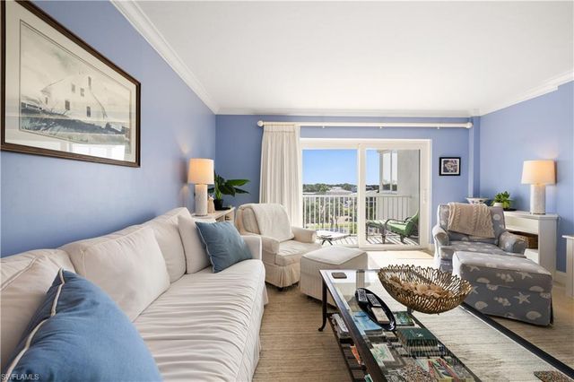 1977 Gulf Shore BLVD N 504, Naples, FL 34102