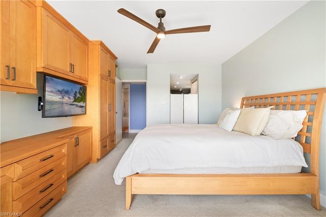 1977 Gulf Shore BLVD N 504, Naples, FL 34102