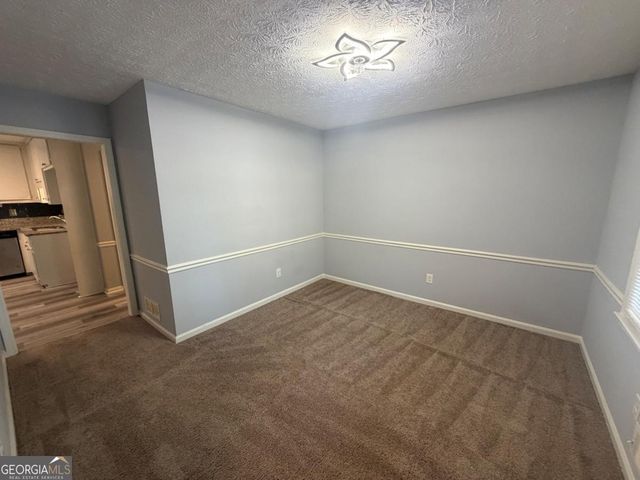 212 Regal Way W 44, Mcdonough, GA 30253