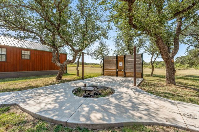 1712 Wells East Road W, Newcastle, TX 76372