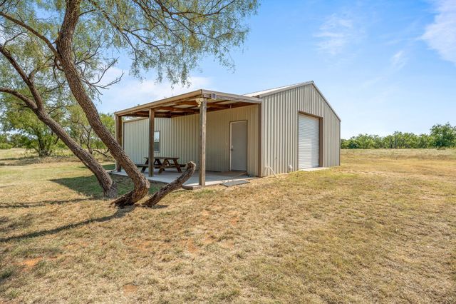 1712 Wells East Road W, Newcastle, TX 76372