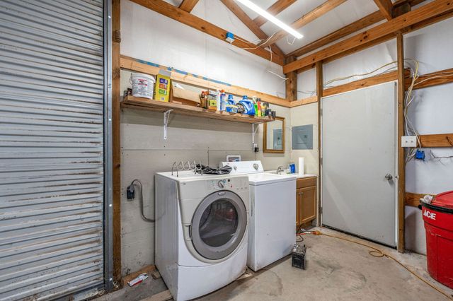 1712 Wells East Road W, Newcastle, TX 76372