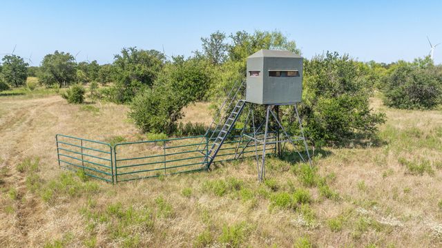 1712 Wells East Road W, Newcastle, TX 76372