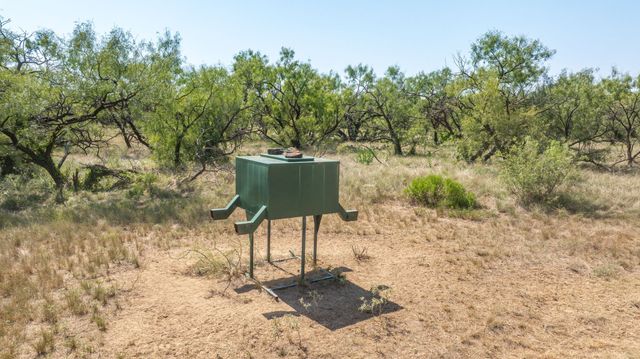1712 Wells East Road W, Newcastle, TX 76372