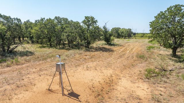1712 Wells East Road W, Newcastle, TX 76372