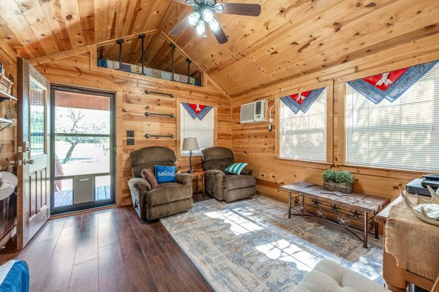 1712 Wells East Road W, Newcastle, TX 76372